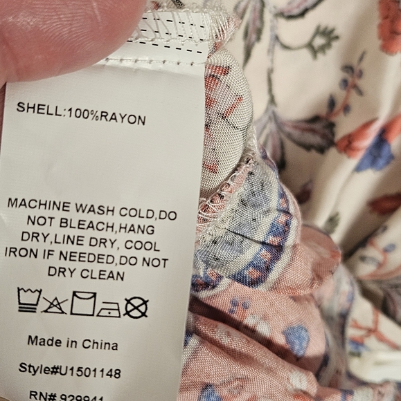 Suzanne Betro Periwinkle Blue/Pink/Cream Lace Up Flutter Sleeve Ruffle Tunic-1X - Picture 10 of 10